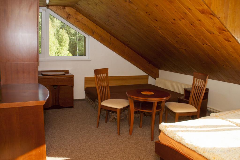 Hotel Penzion Pohlednicka à Benecko Extérieur photo